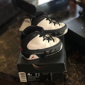 Infant Jordan retro 9s
